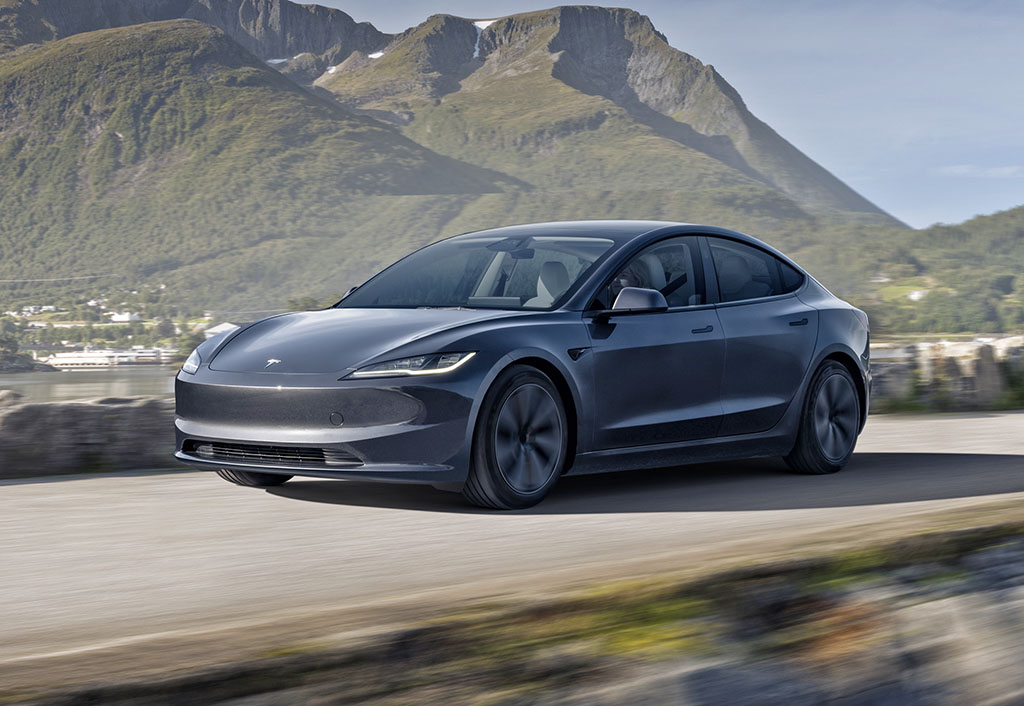 Tesla Recalling Over 2 Million Vehicles Over Warning Light Issue