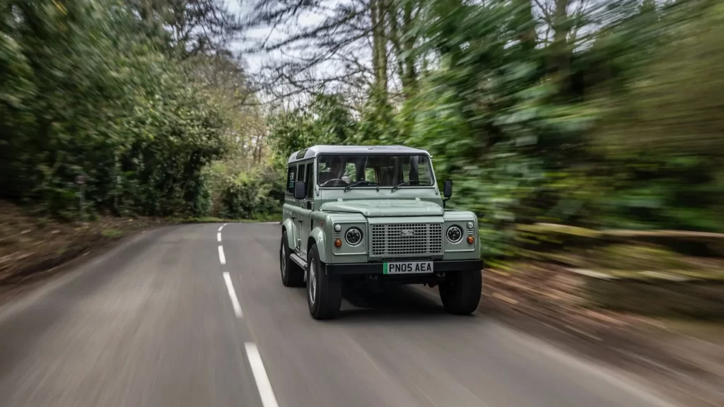 Land Rover Defender Electric Restomod Uses In Wheel Motors