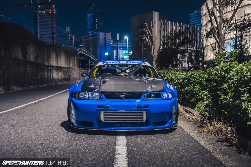Mixing Work With Pleasure: An Extra-Wide R33 GT-R
