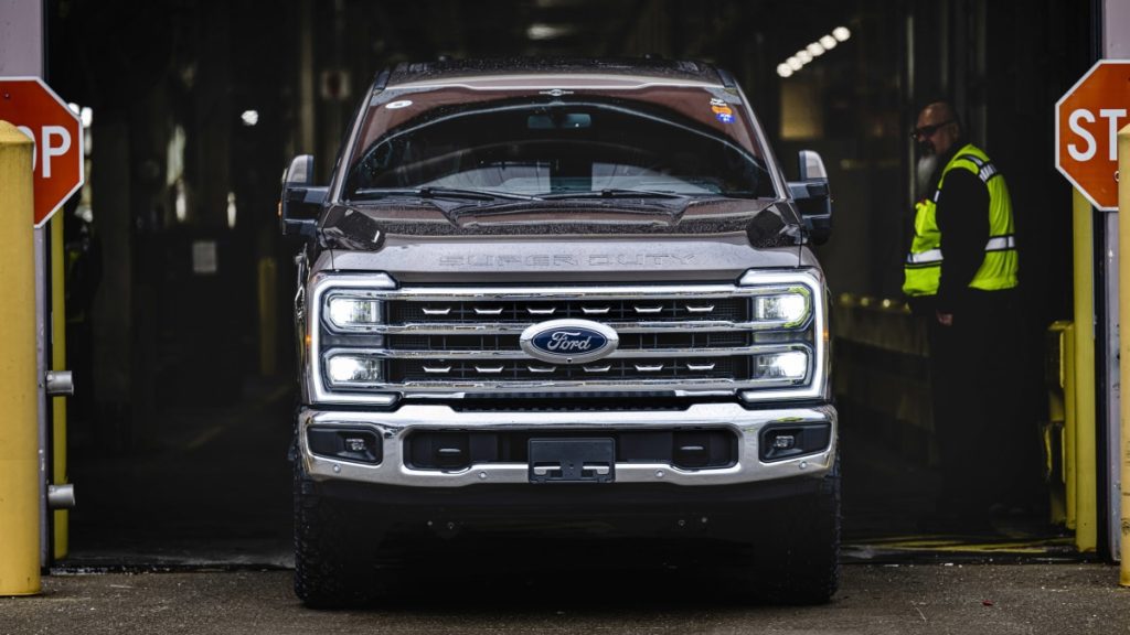 Ford Will Build Super Duty Trucks In Canada In Pivot