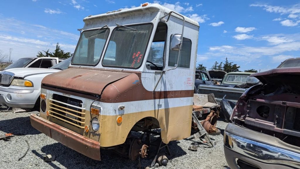 Junkyard Gem: 1984 Grumman Olson Kurbside Krew Kab, Frito Lay Edition