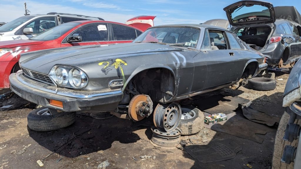 Junkyard Gem: 1985 Jaguar Xj S