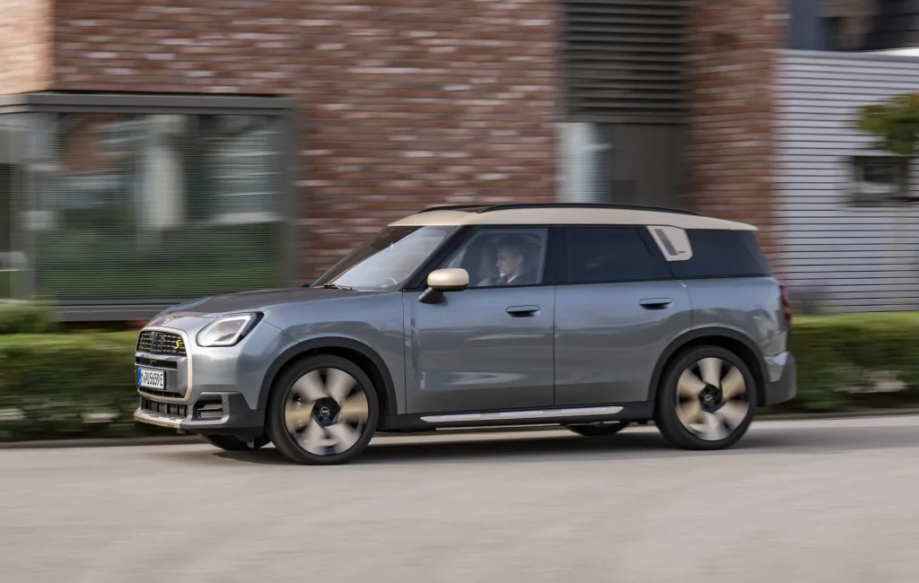 2025 Mini Countryman Se All4 Has 212 Miles Of Range