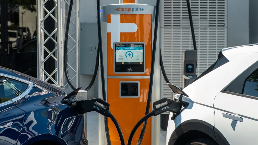 Chargepoint Ev Chargers Follow Tesla Magic Dock