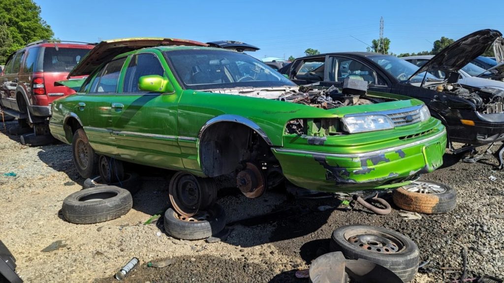 Junkyard Gem: Customized 1992 Ford Crown Victoria Lx