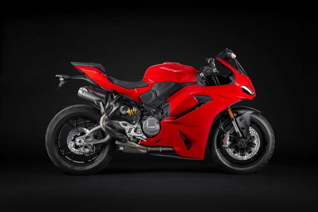 2025 Ducati Panigale V2 And Streetfighter V2 Launched