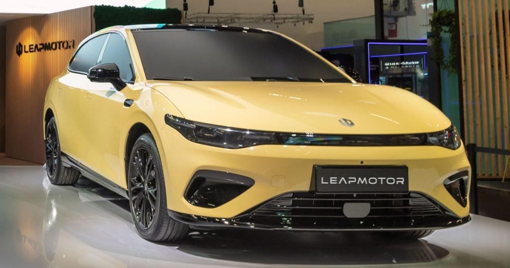 Leapmotor b05: golf size ev unveiled, will spawn gti rival