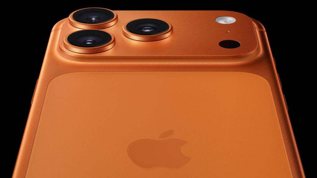 Upstart tech company apple eyes jalopnik bump with new orange