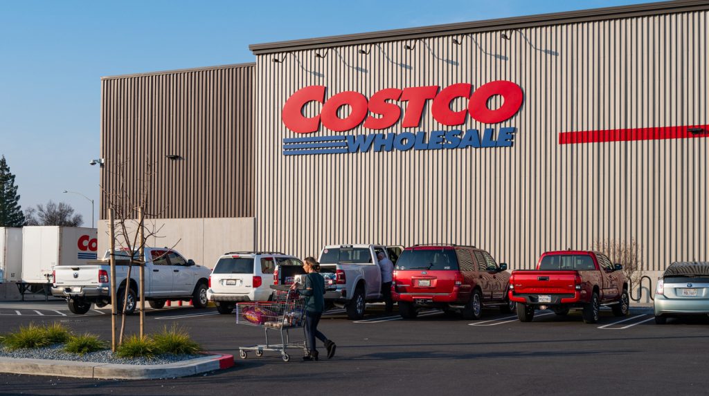 Costco Offers Auto Insurance To Its Members, But Are There Any Perks? Costco offers auto insurance to its members, but are there