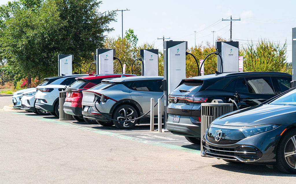 EV Sales Stumble In October As $7,500 Tax Credit Disappears : Automotive Addicts Ev sales stumble in october as $7,500 tax credit disappears