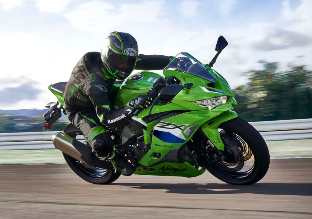 2026 kawasaki ninja zx 4rr and zx 4r se make malaysia debut,