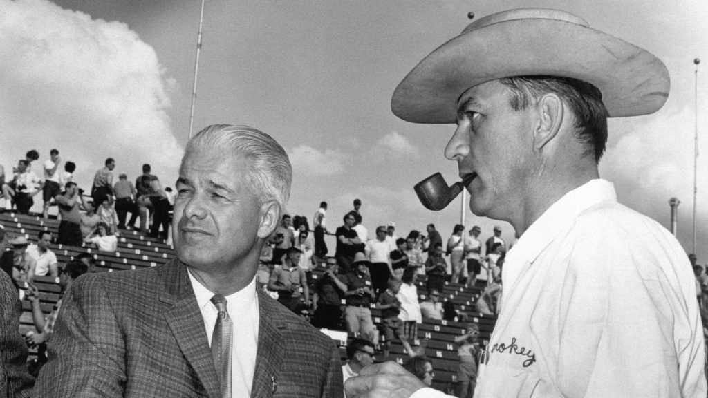 Smokey yunick's hot vapor engine was equally genius and horribly