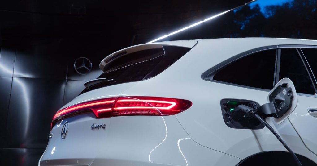 Tariffs on european cars scrapped in australia, but luxury car