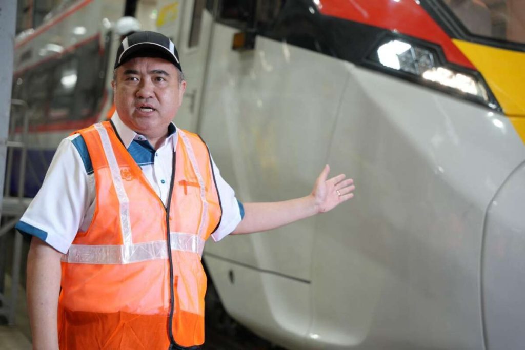 Rakyat could adopt public transport, EVs amid fuel crisis; e-hailing car-pooling can reduce cost – Loke