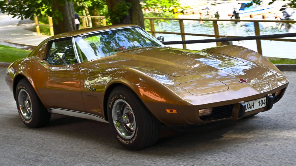 Why Even The Corvette Had Such Pitiful Horsepower In 1975 Why even the corvette had such pitiful horsepower in 1975