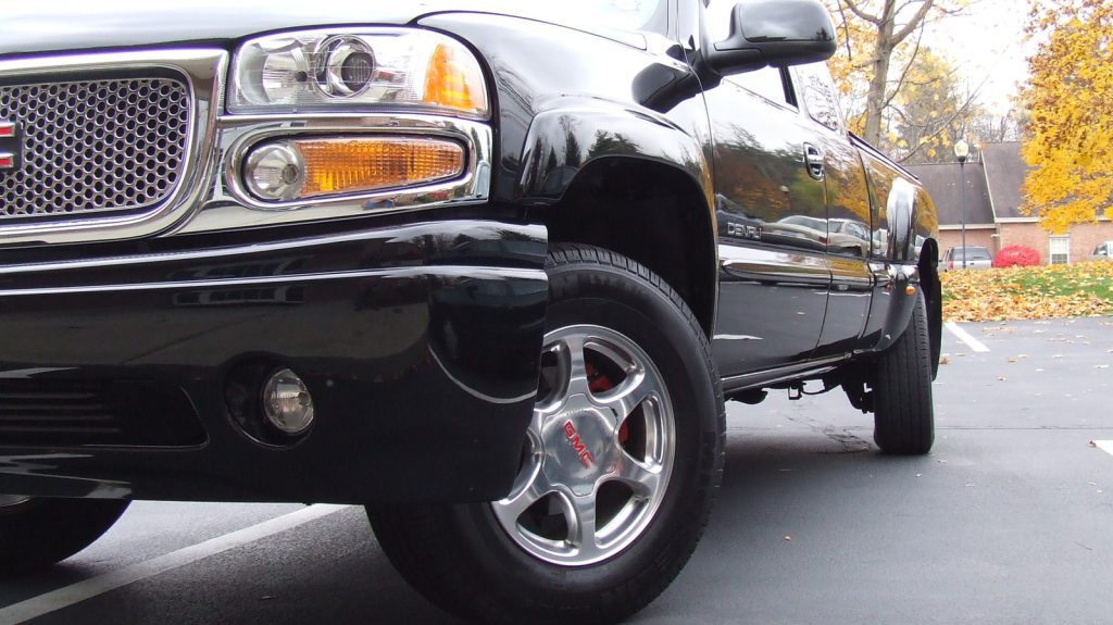 Gm's rare quadrasteer system for pickup trucks was innovative (and